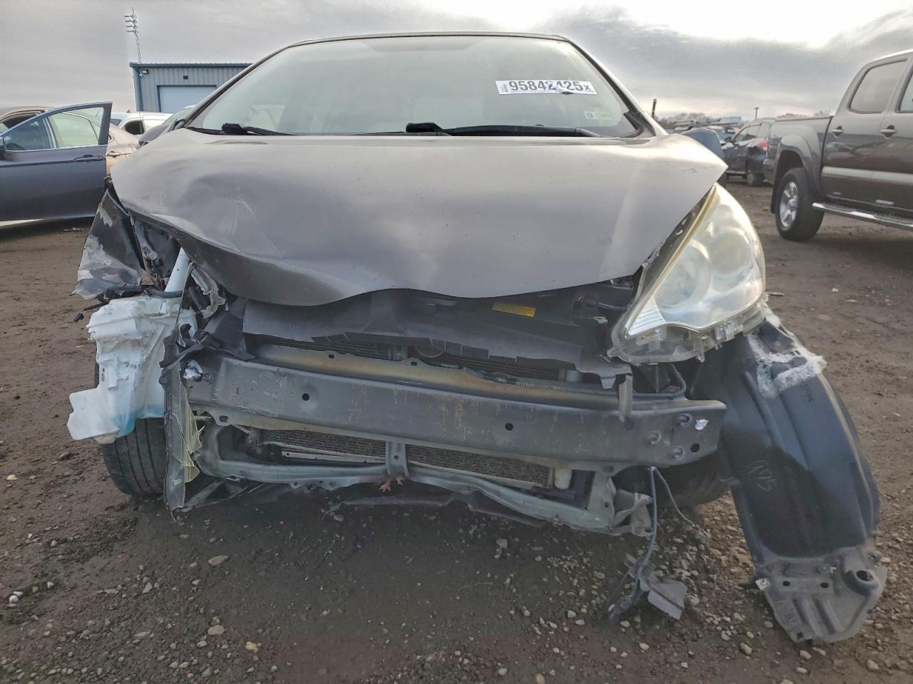 Toyota Prius Image 6