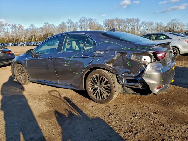 Toyota Camry L Image 4