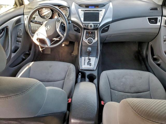 Hyundai ELANTRA Gls Image 5