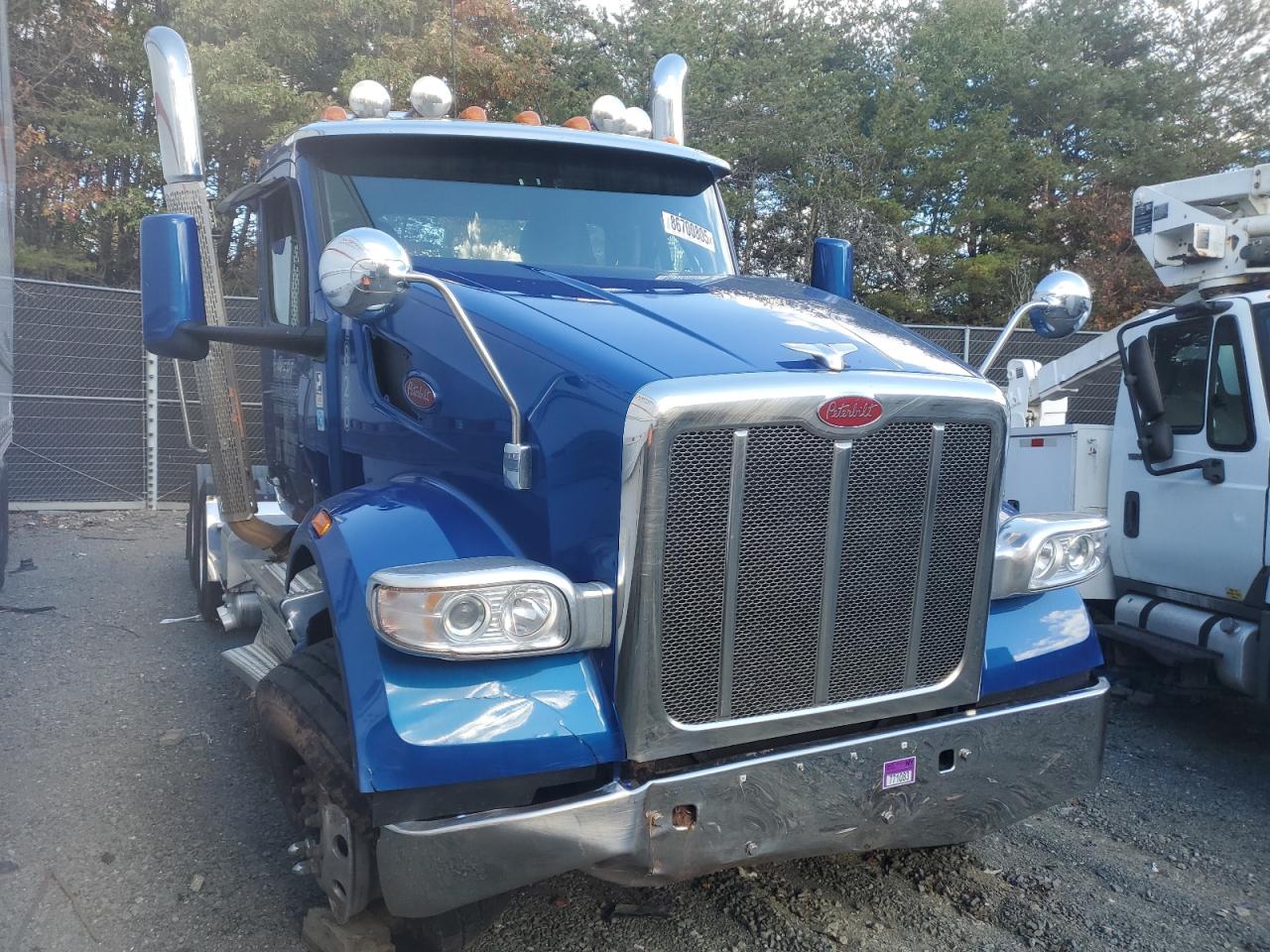 Peterbilt 567 Image 1