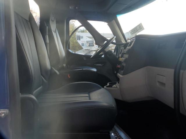 Peterbilt 567 Image 7