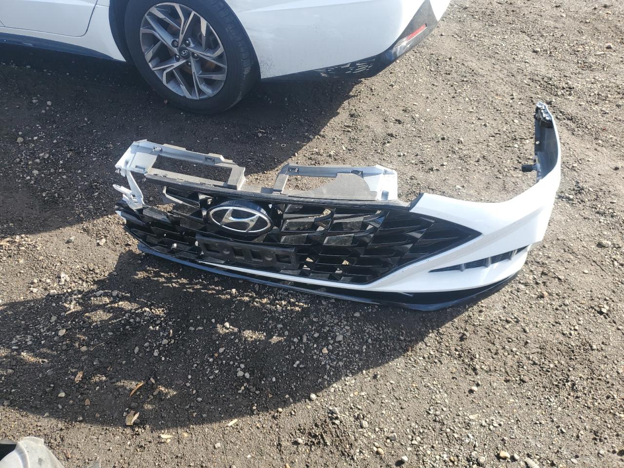 Hyundai SONATA Sel Image 6