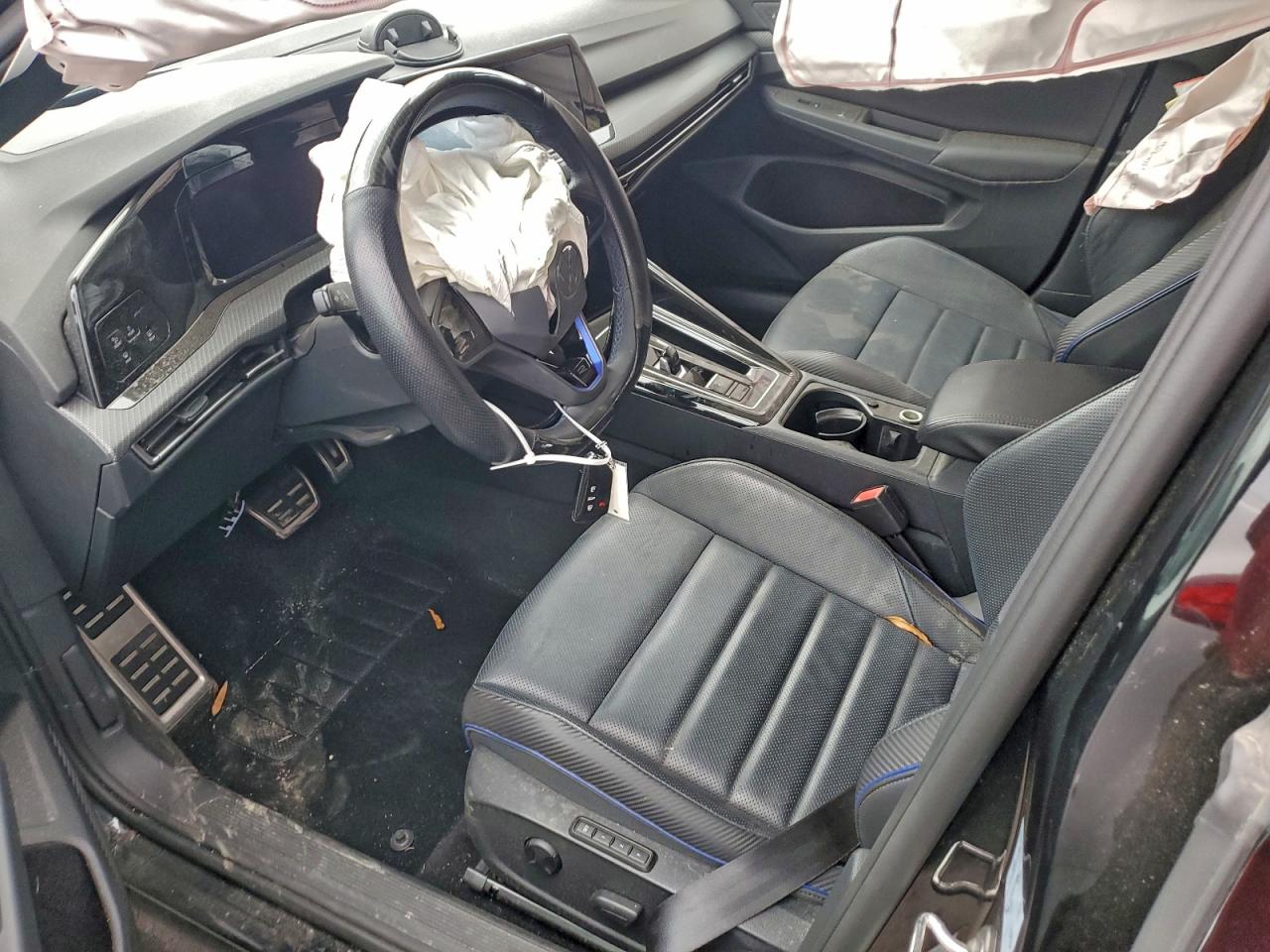 Volkswagen Golf Image 11