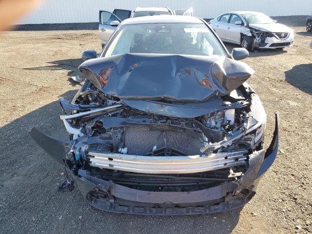 Toyota Corolla Le Image 4