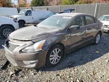  Salvage Nissan Altima