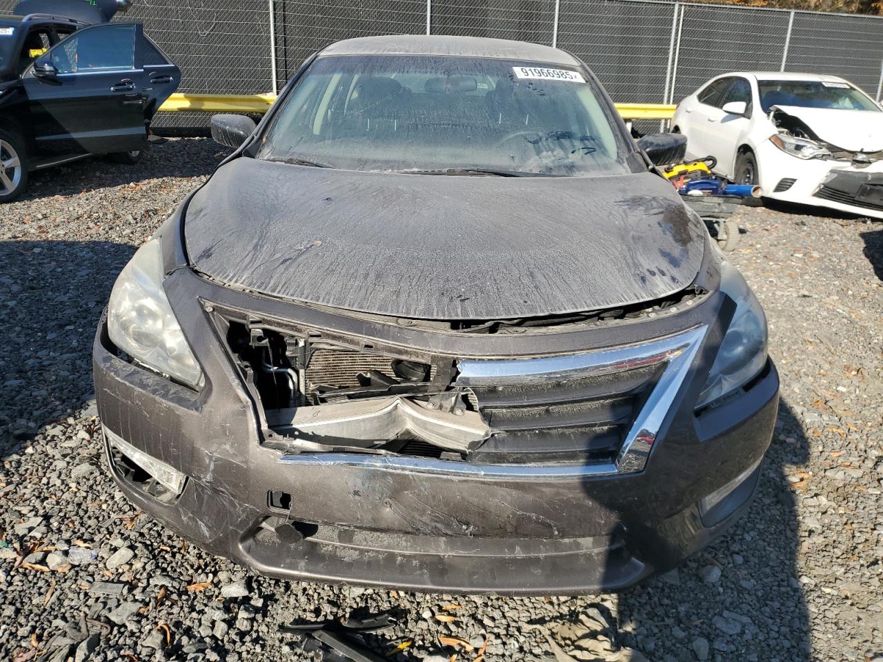 Nissan Altima 2.5 Image 11