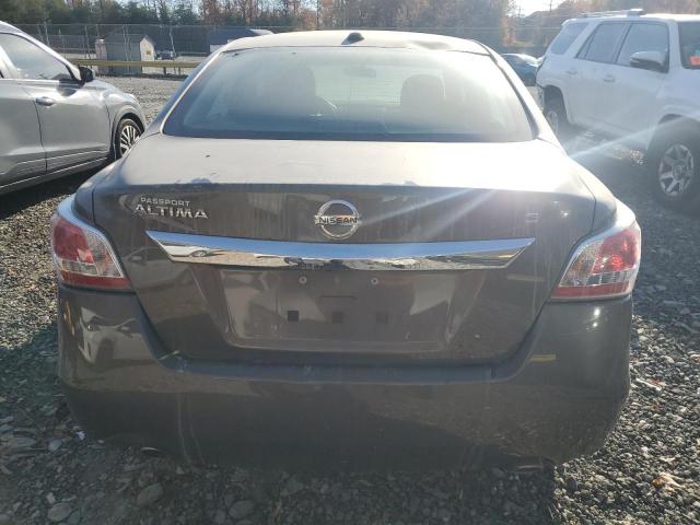 Nissan Altima 2.5 Image 8
