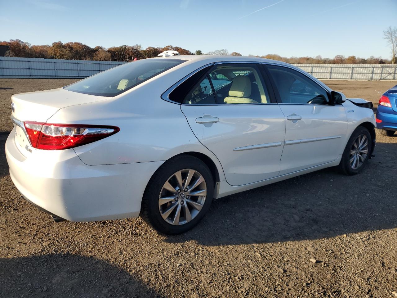 Toyota Camry Hybrid Image 13
