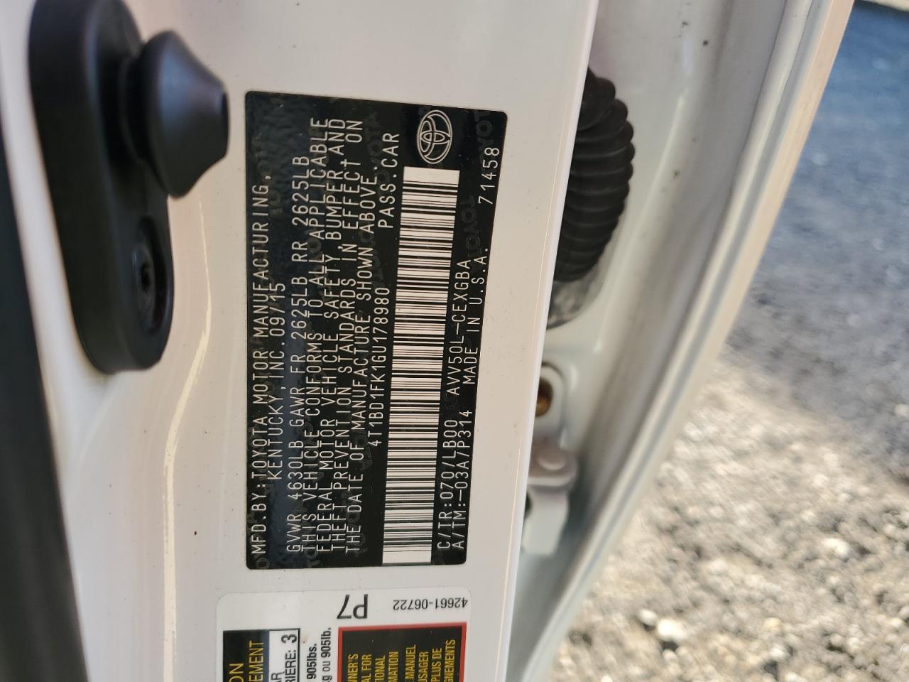 Toyota Camry Hybrid Image 7