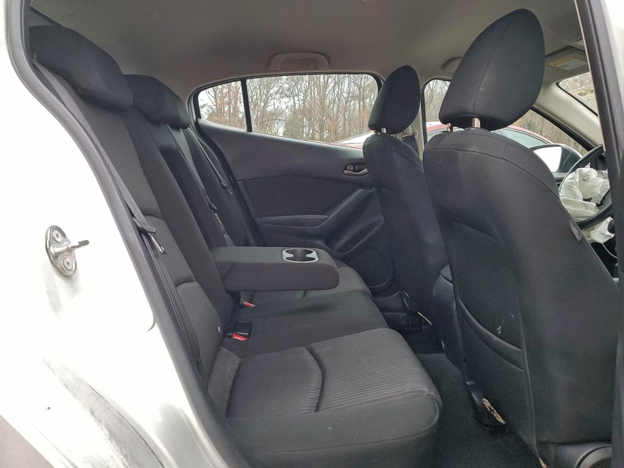 Mazda 3 Touring Image 2