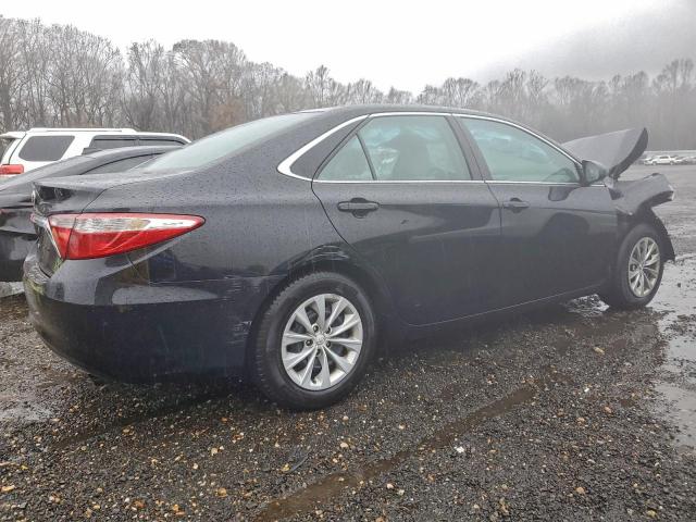 Toyota Camry Le Image 2