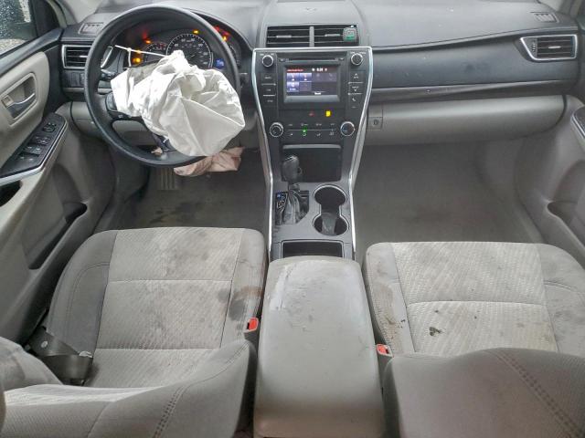 Toyota Camry Le Image 5