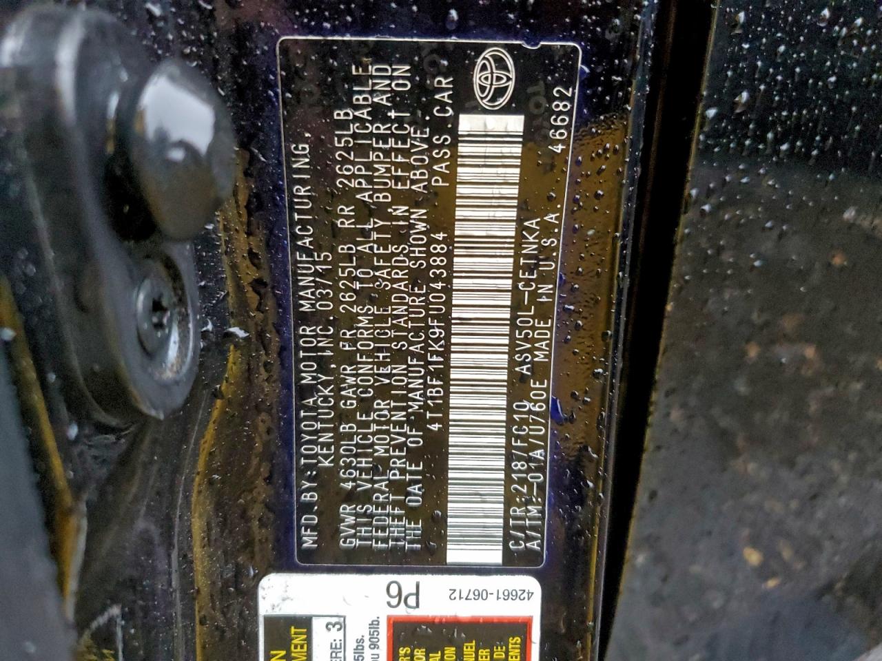 Toyota Camry Le Image 11