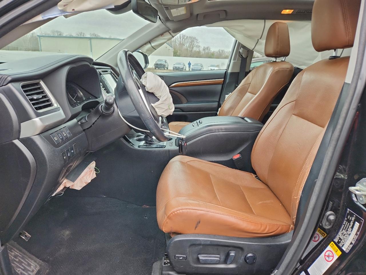 Toyota Highlander Limited Image 9