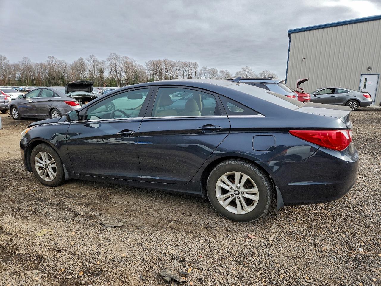 Hyundai SONATA Gls Image 3