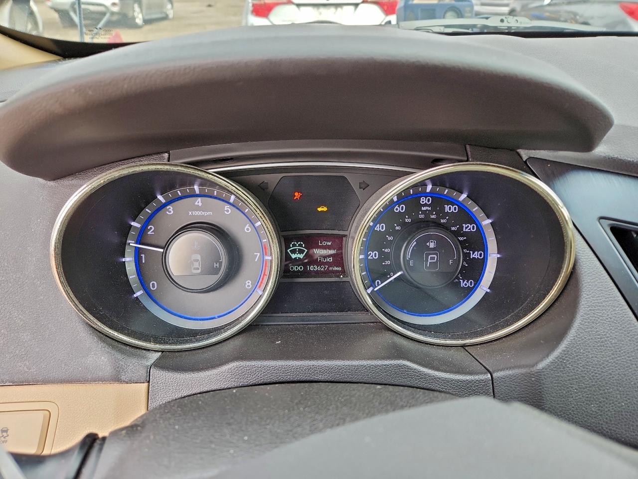 Hyundai SONATA Gls Image 10