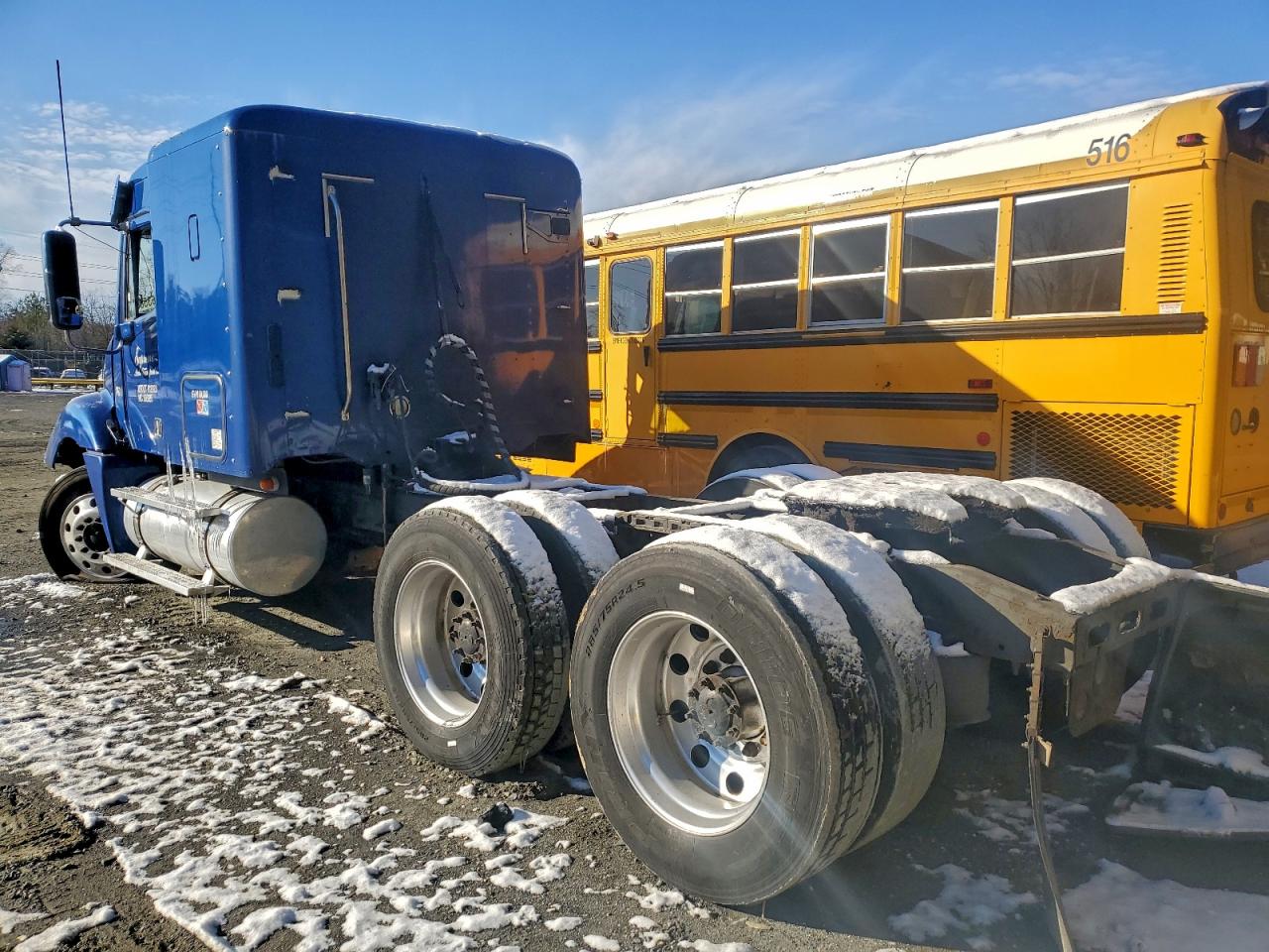 Freightliner Columbia 1 Columbia Image 5