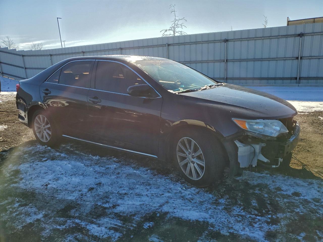 Toyota Camry Base Image 4