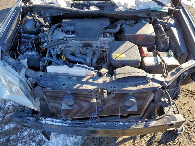 Toyota Camry Base Image 2