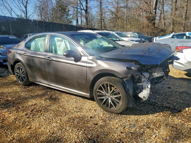 Toyota Camry Se Night Shade Image 5