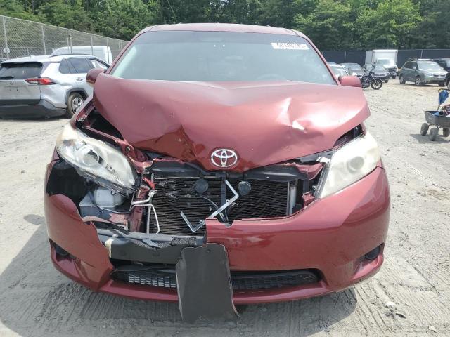 Toyota Sienna Le Image 7