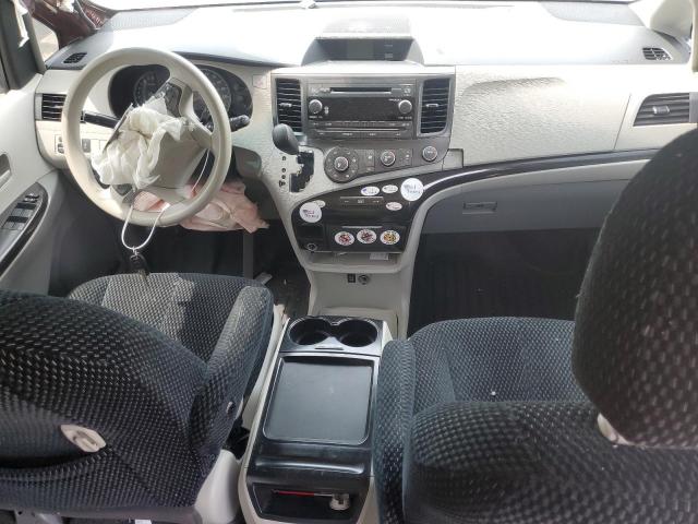 Toyota Sienna Le Image 8