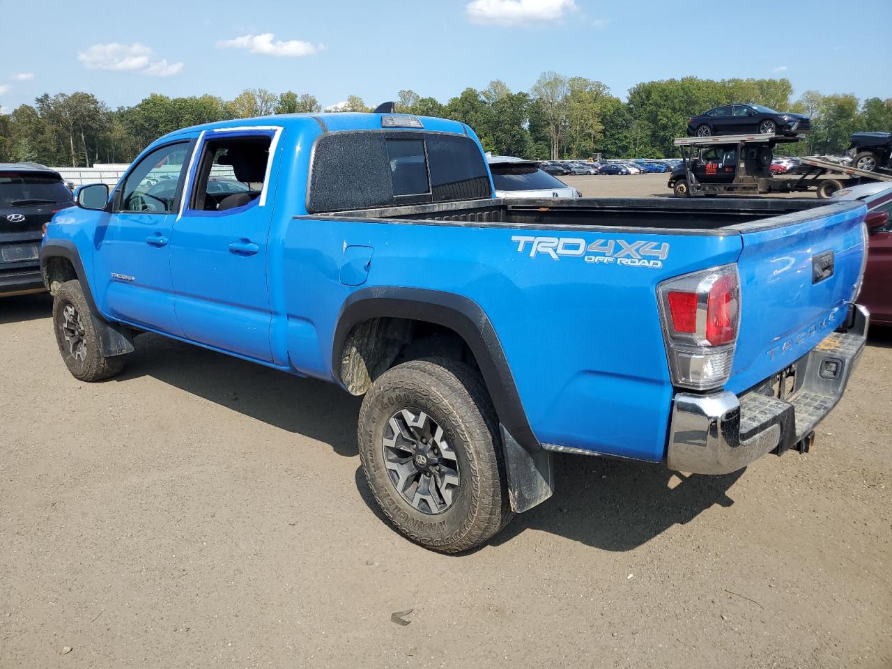 Toyota Tacoma Double Cab Image 3