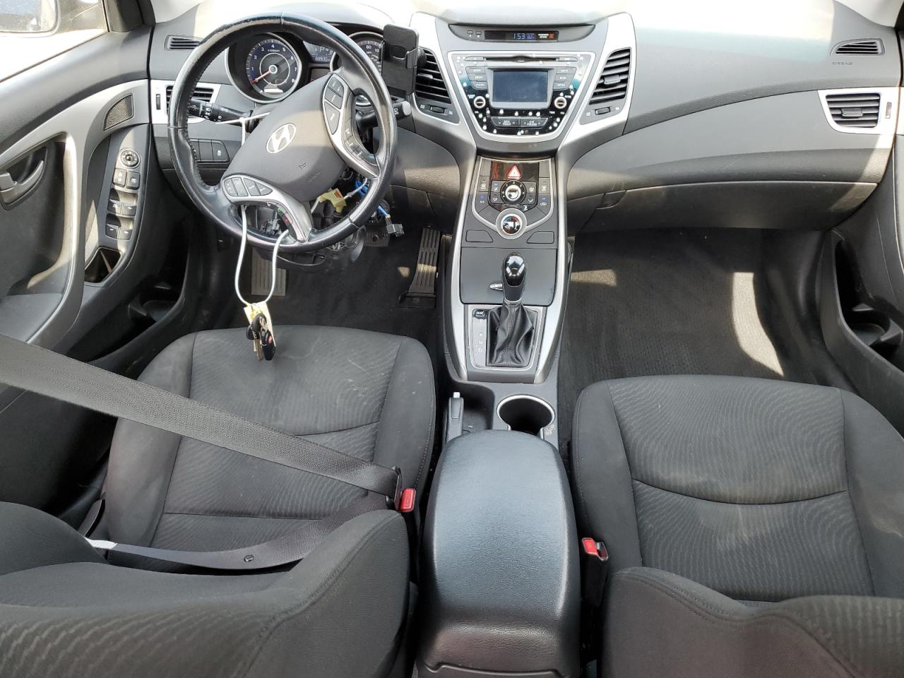Hyundai ELANTRA Se Image 4