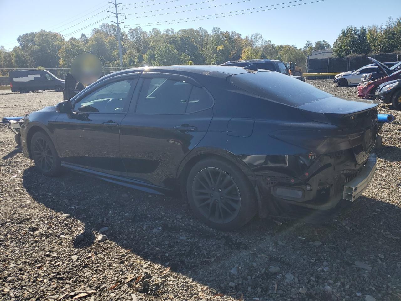 Toyota Camry Se Image 3