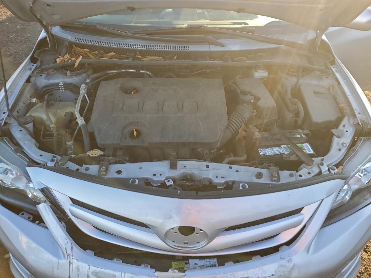 Toyota Corolla Base Image 10