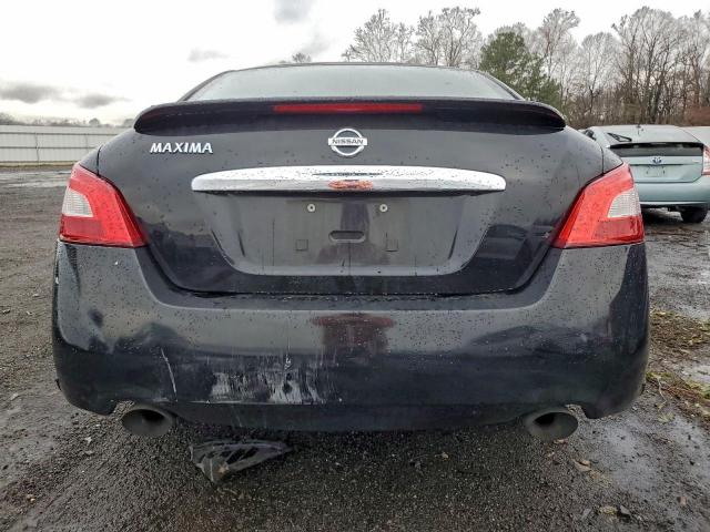 Nissan Maxima S Image 4