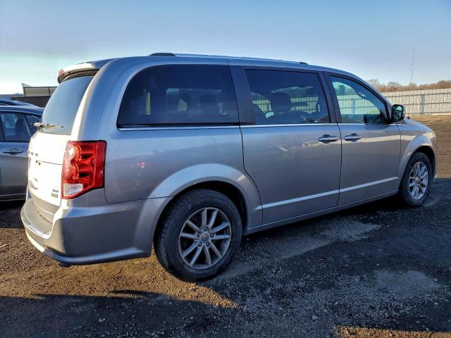 Dodge Caravan Sxt Image 2