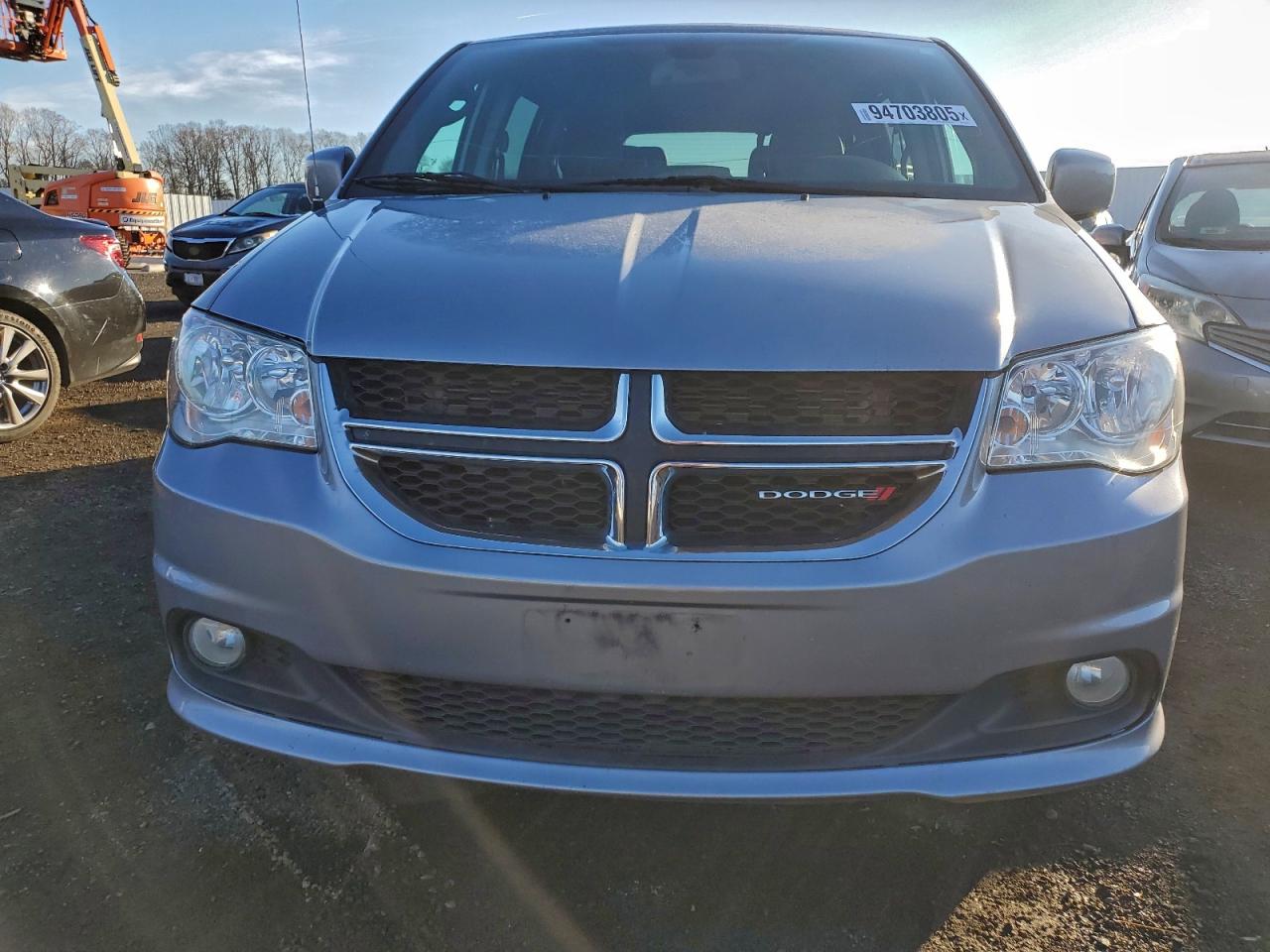 Dodge Caravan Sxt Image 7