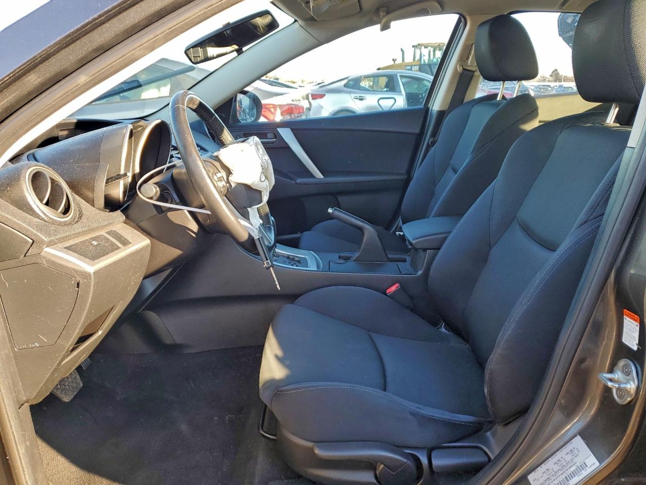 Mazda Mazda3 S Image 8