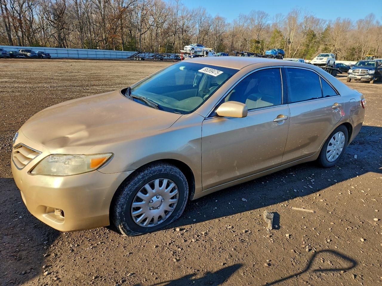 Toyota Camry Base Image 1