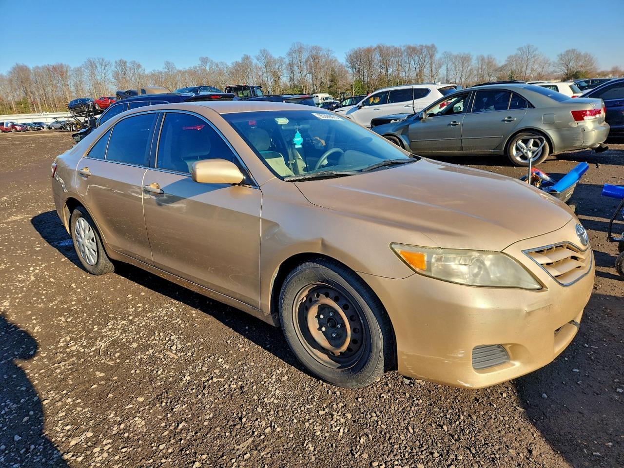 Toyota Camry Base Image 12