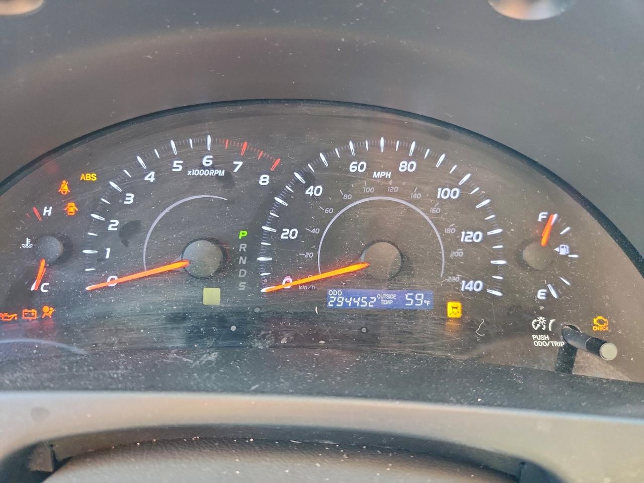 Toyota Camry Base Image 8