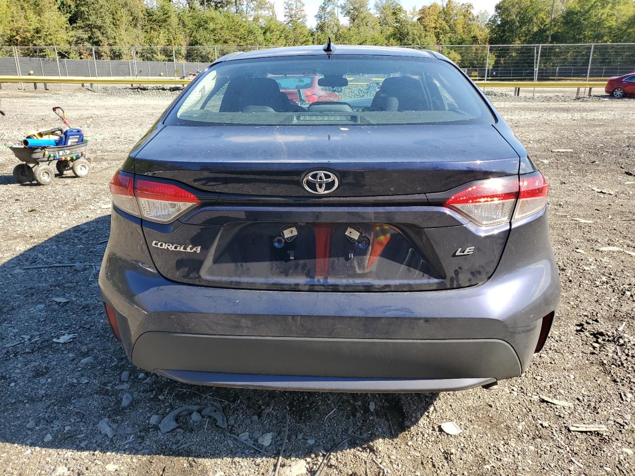 Toyota Corolla Le Image 6