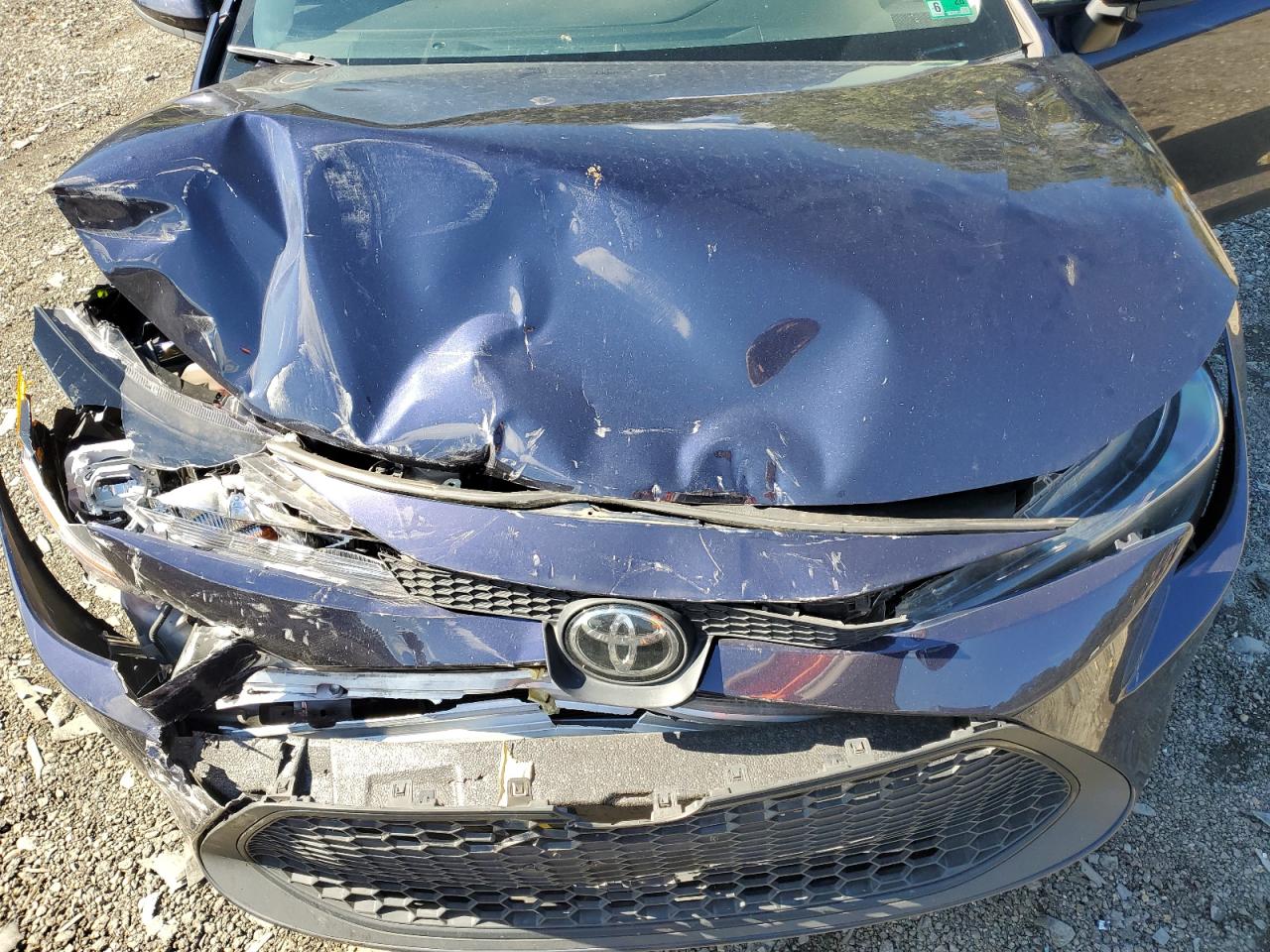 Toyota Corolla Le Image 10