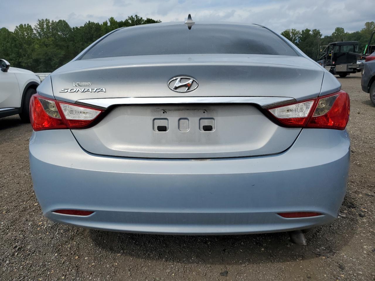 Hyundai SONATA Gls Image 8
