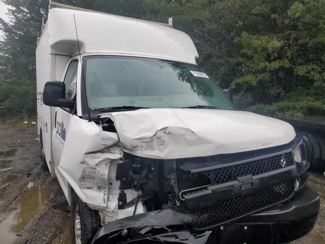 Chevrolet Express Image 10