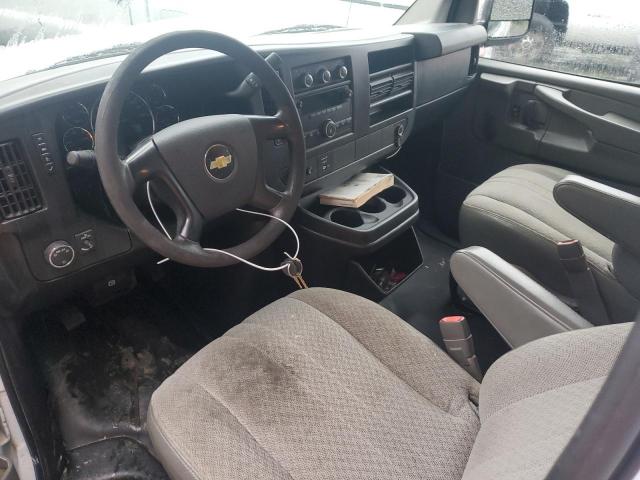 Chevrolet Express Image 4