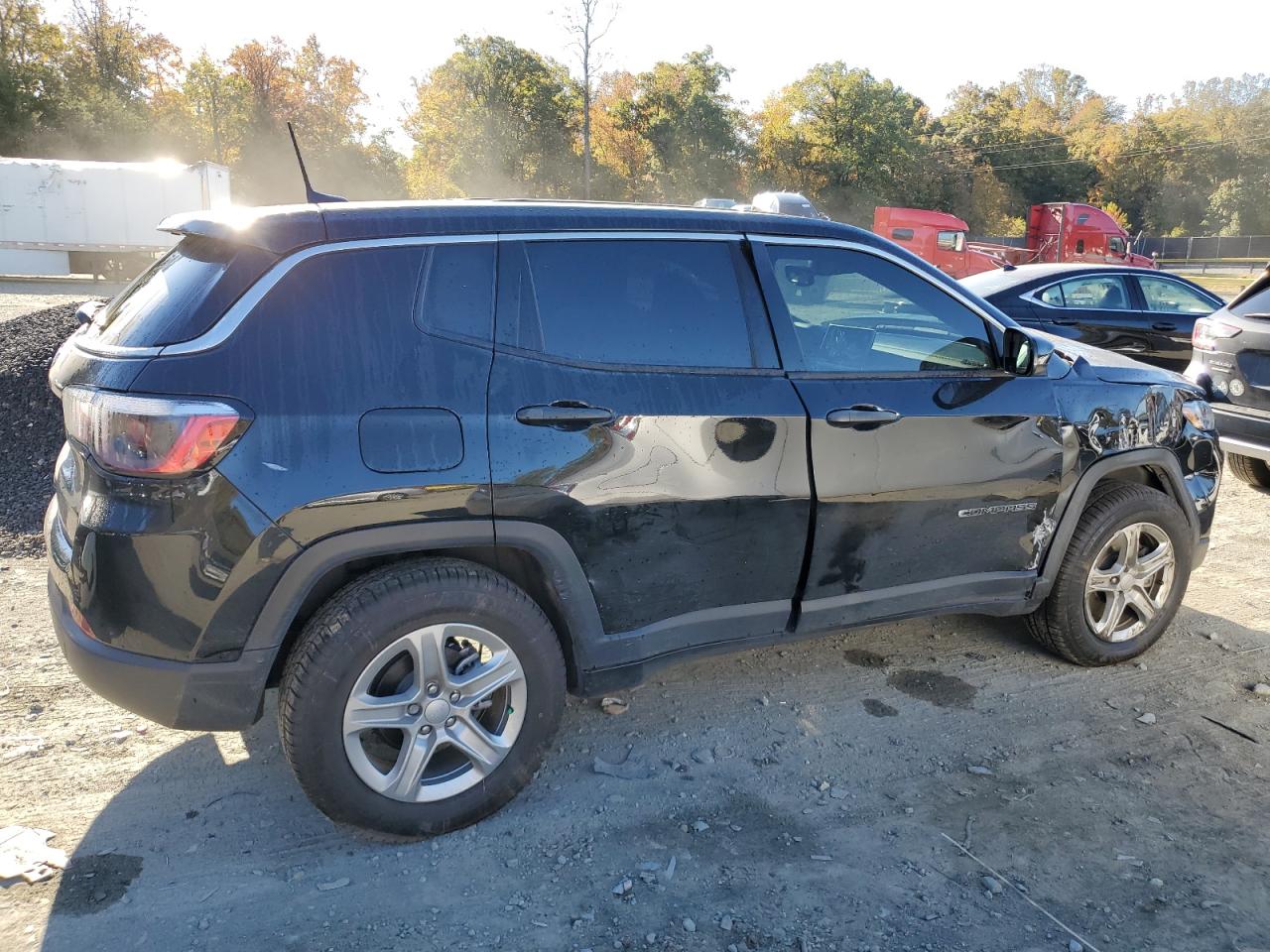 Jeep Compass Sport Image 2