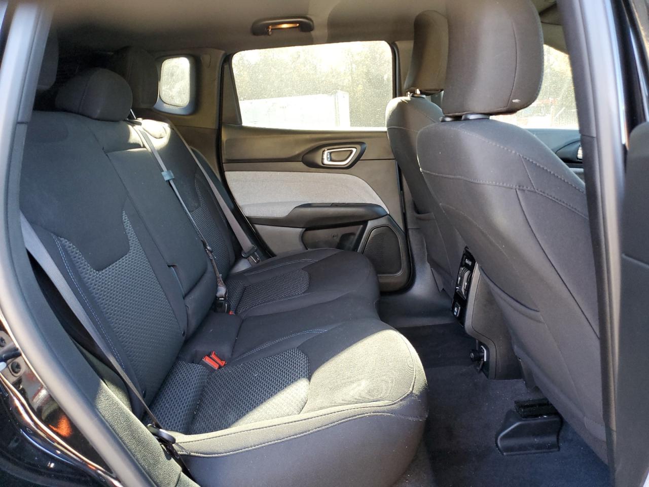 Jeep Compass Sport Image 11