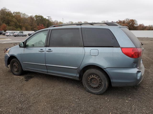 Toyota Sienna Ce Image 2