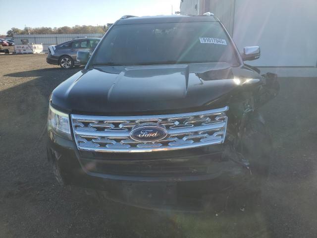 Ford Explorer Limited Image 7