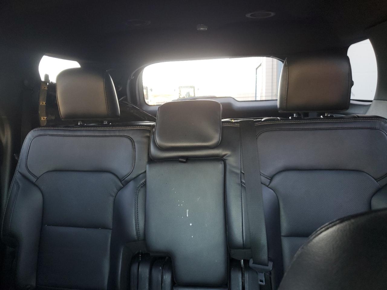 Ford Explorer Limited Image 2