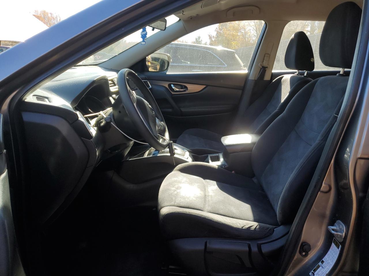 Nissan Rogue S Image 12