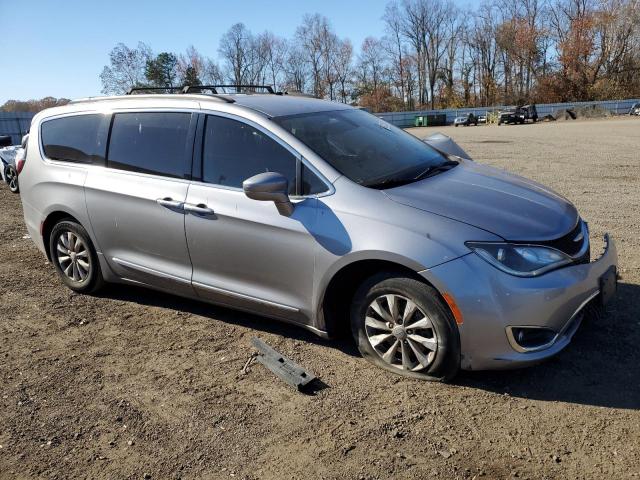 Chrysler Pacifica Touring L Image 7