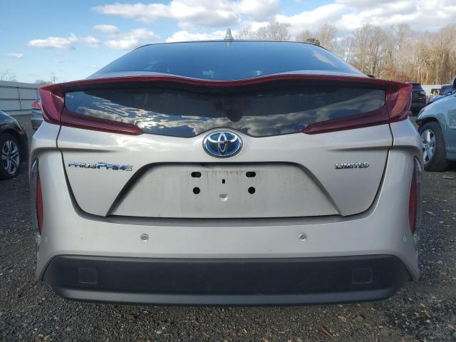 Toyota Prius Le Image 3